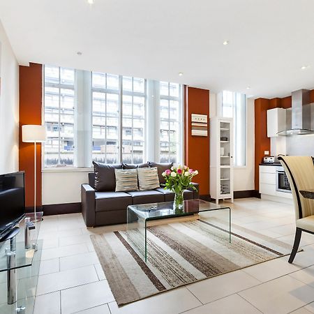 Club Living - Barbican Apartments Londra Esterno foto