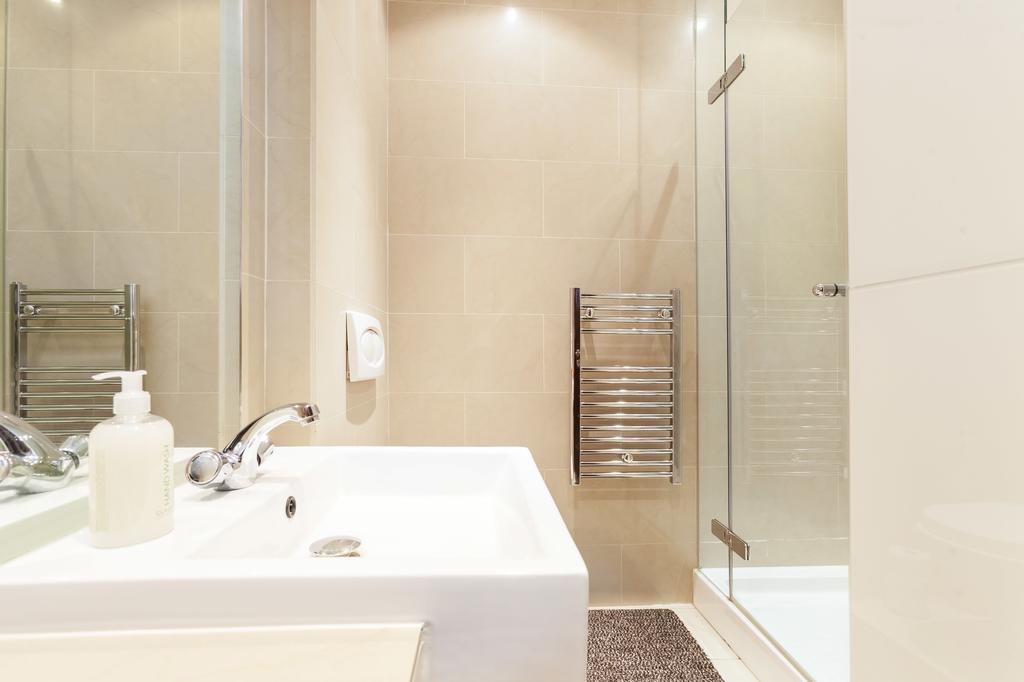 Club Living - Barbican Apartments Londra Esterno foto