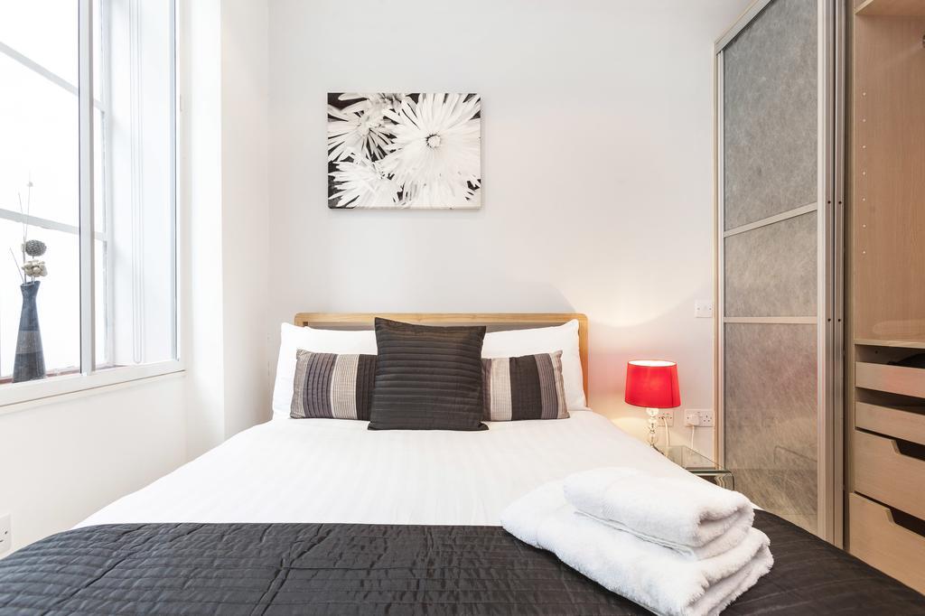 Club Living - Barbican Apartments Londra Esterno foto