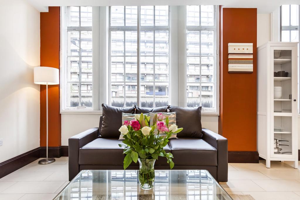 Club Living - Barbican Apartments Londra Esterno foto