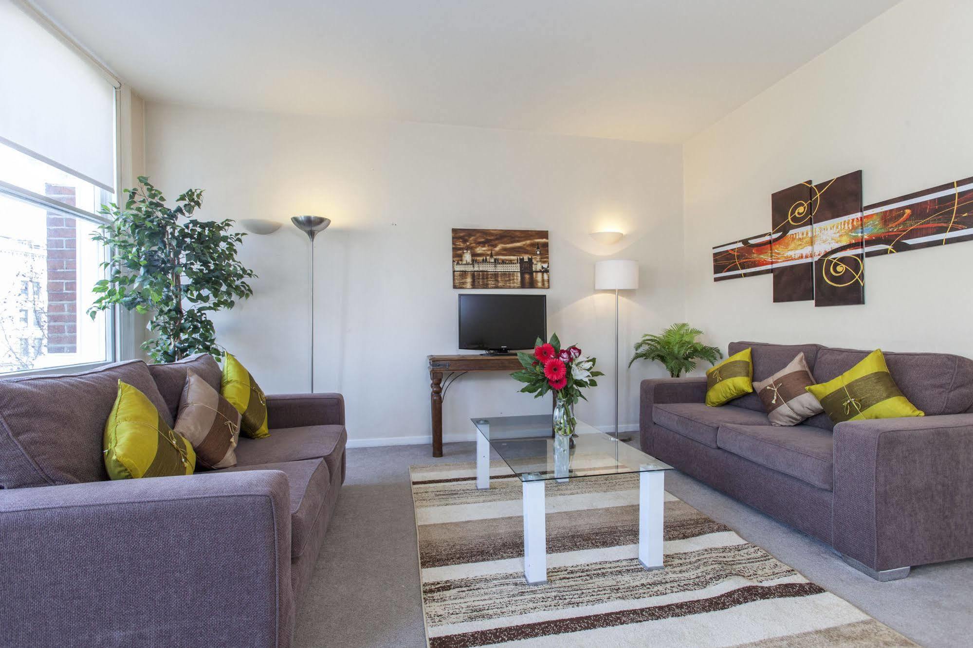 Club Living - Barbican Apartments Londra Esterno foto